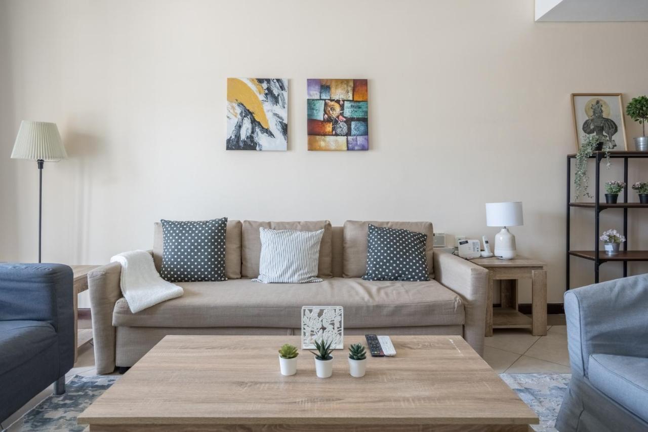 Higuests - Incredible Views In Deira 5-min To Airport Dubai