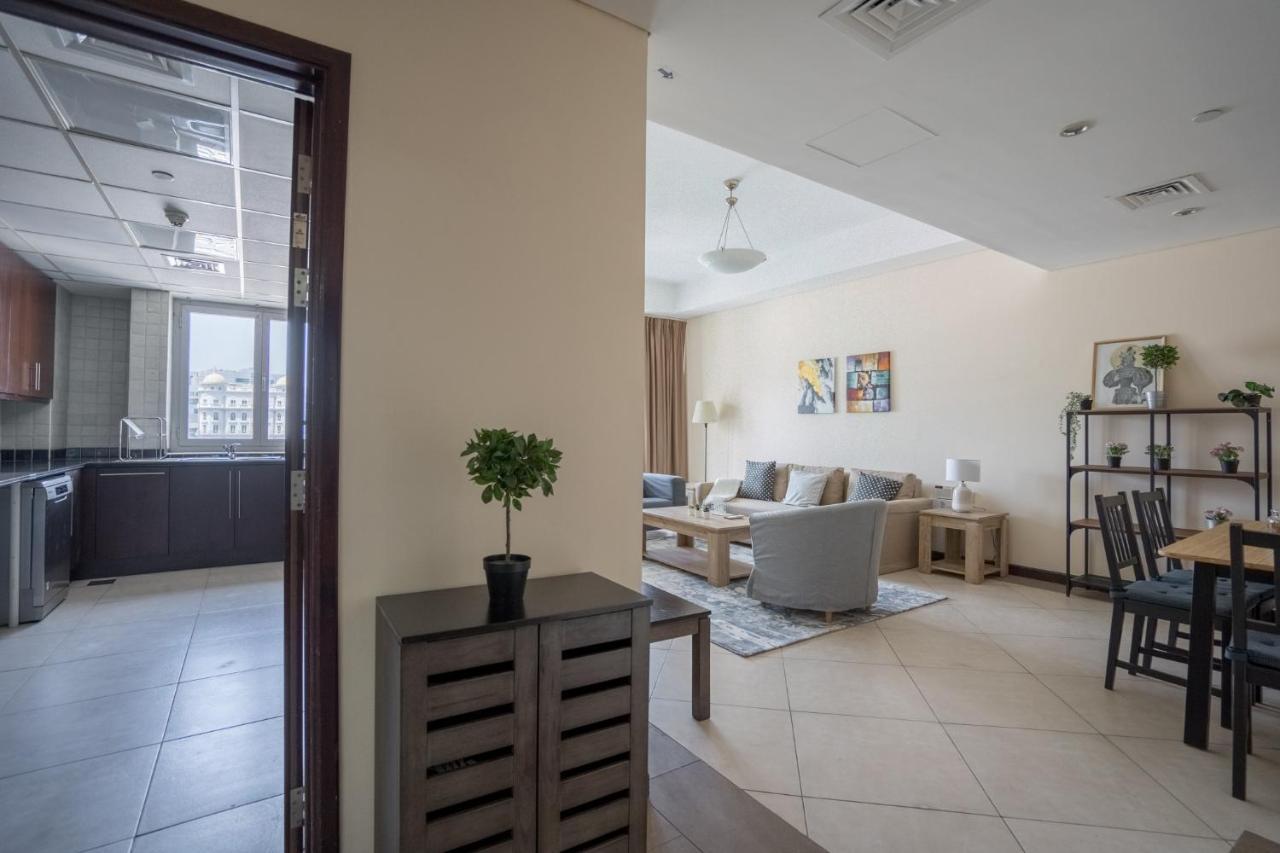 Higuests - Incredible Views In Deira 5-min To Airport Apartment