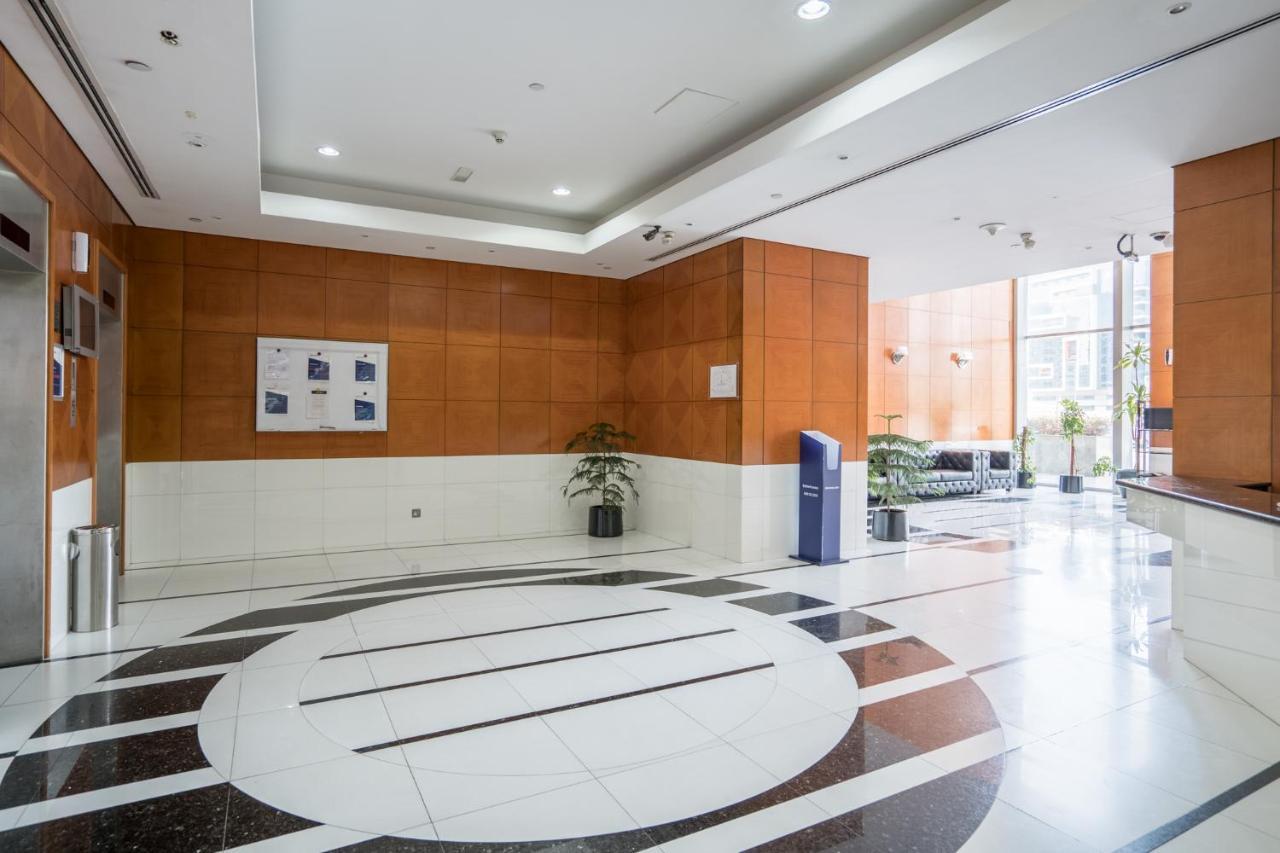 Higuests - Incredible Views In Deira 5-min To Airport Apartment