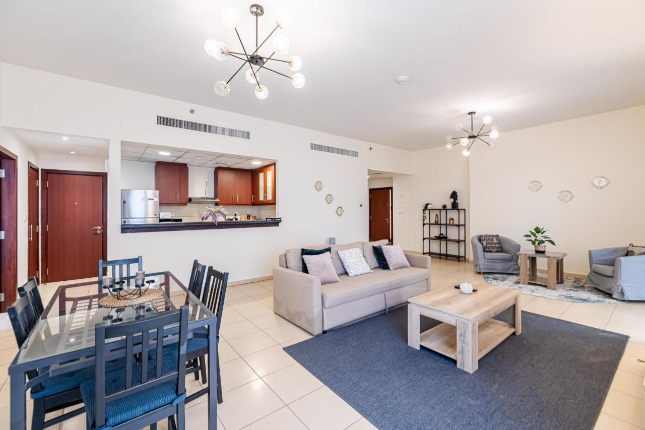 Apartment Spacious 1br Next To Jbr Cinema Rimal B3 - Nox Homes