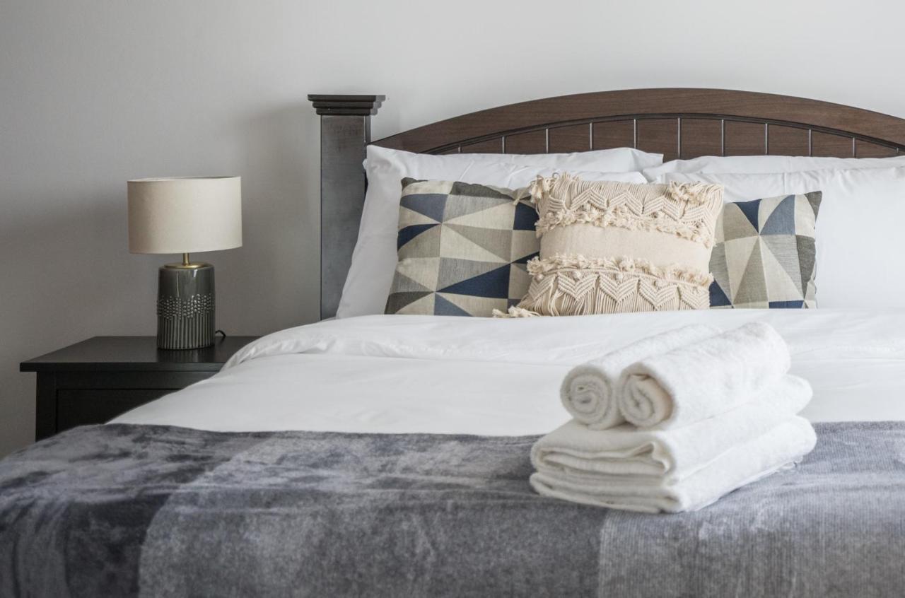 Higuests - Artistic Waterfront Apt, Perfect For Lovers