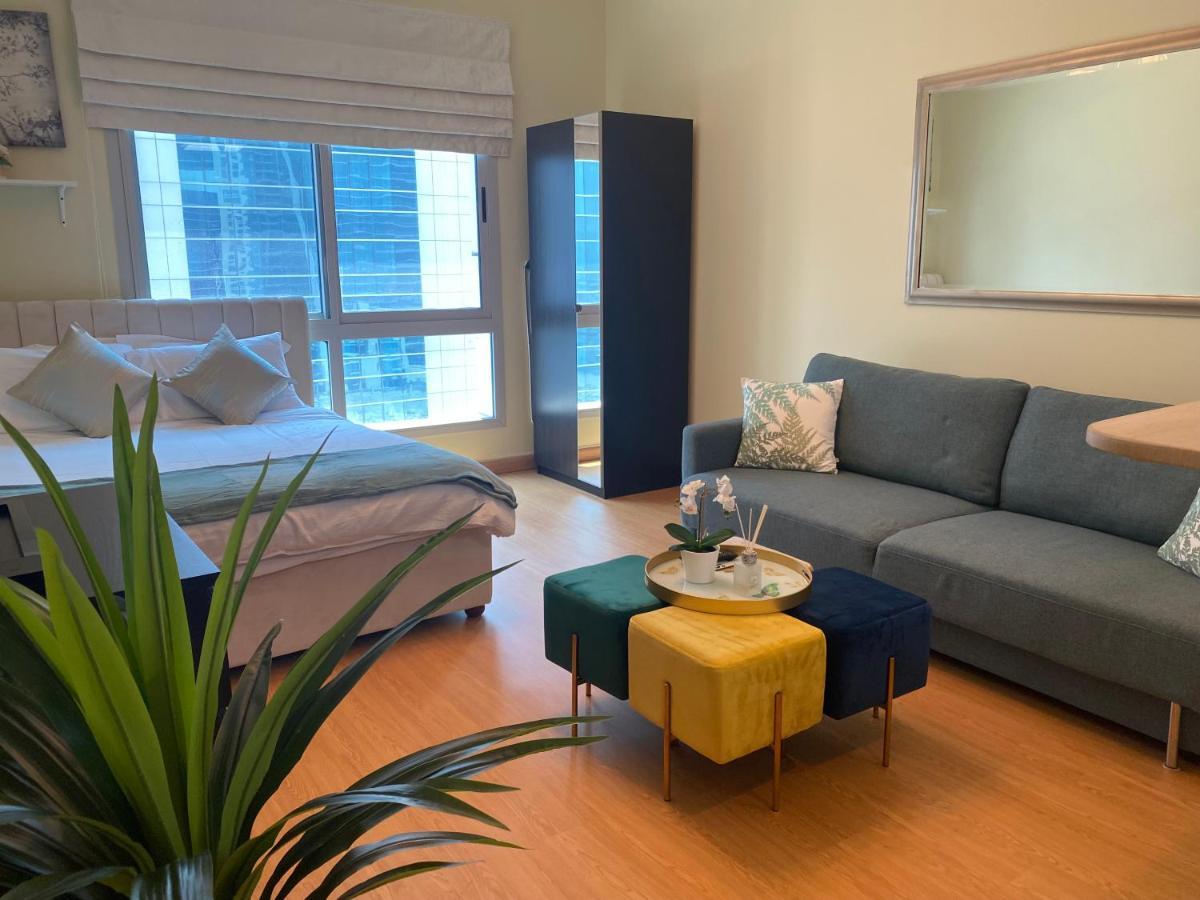 Apartment Luxury Studio In Marina -home Away From Home! *