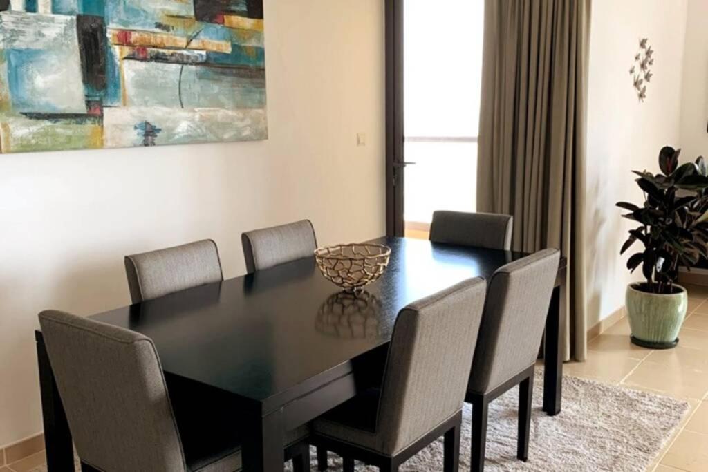 Beautiful With Amazing Sea Views * Dubai