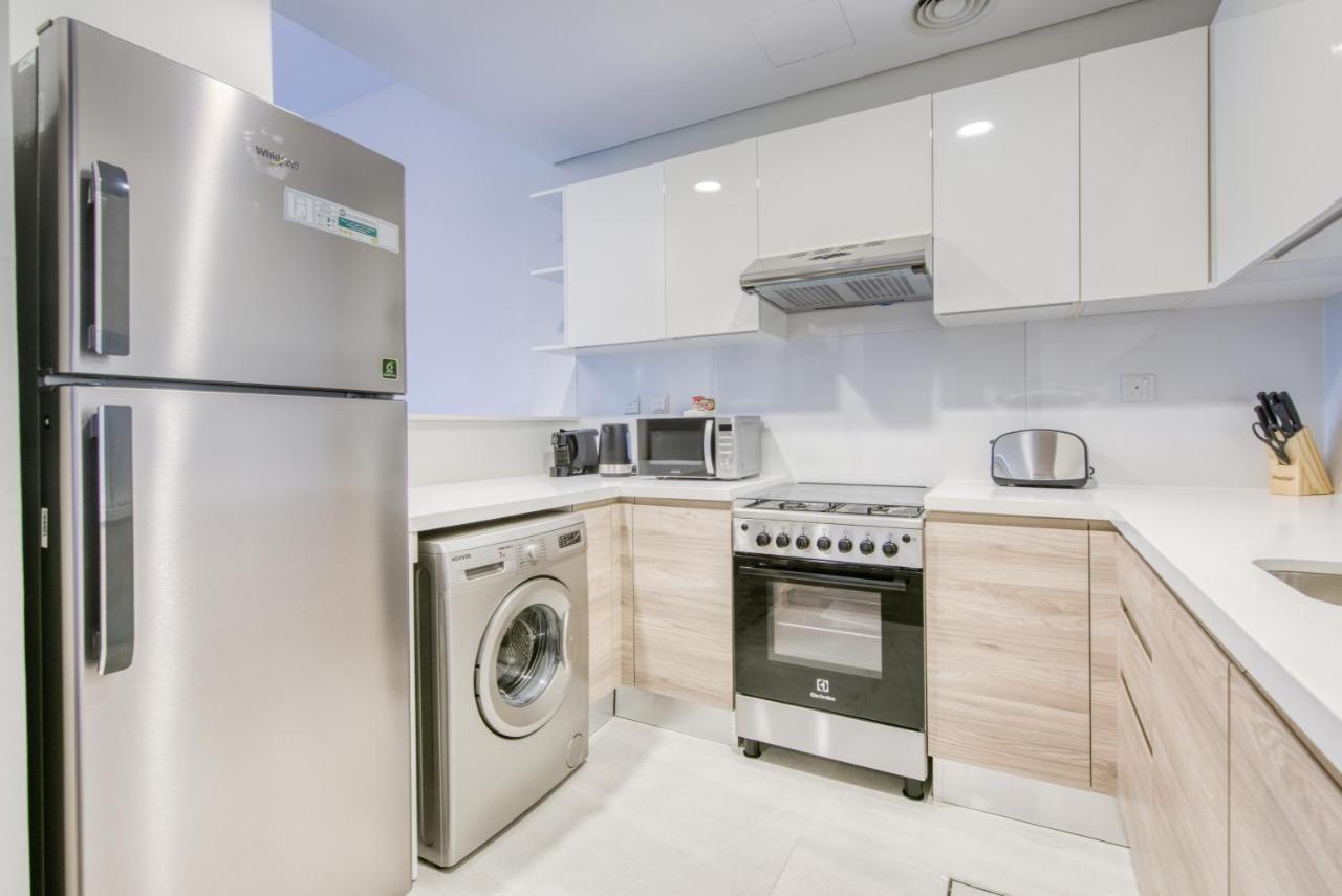 Sol Living - Sol Bay Apartment