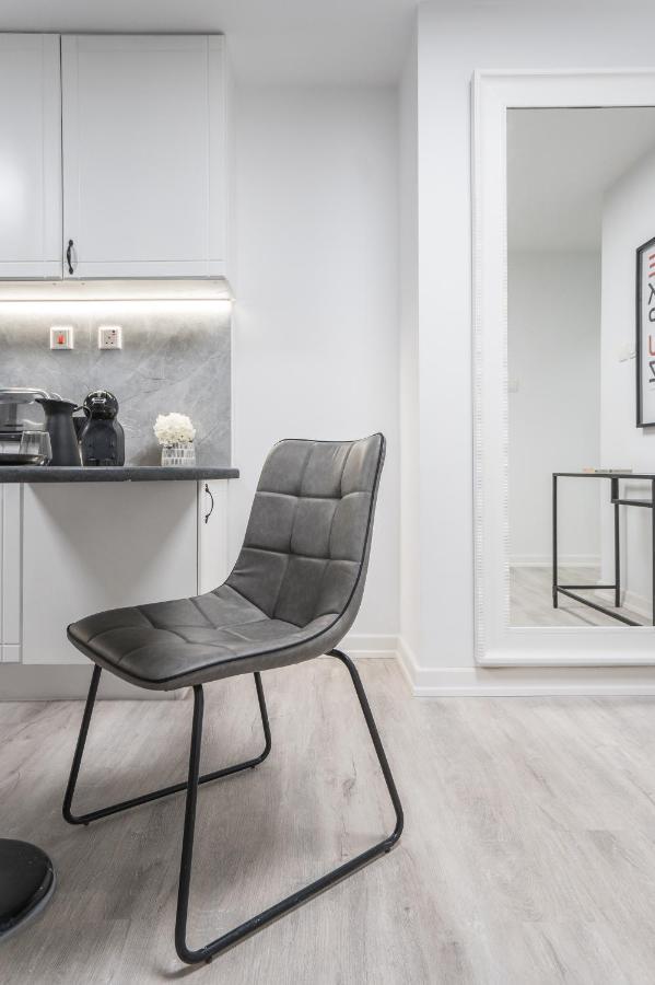 Higuests - Cloudy Apt, 10-min Walk To Harbor *