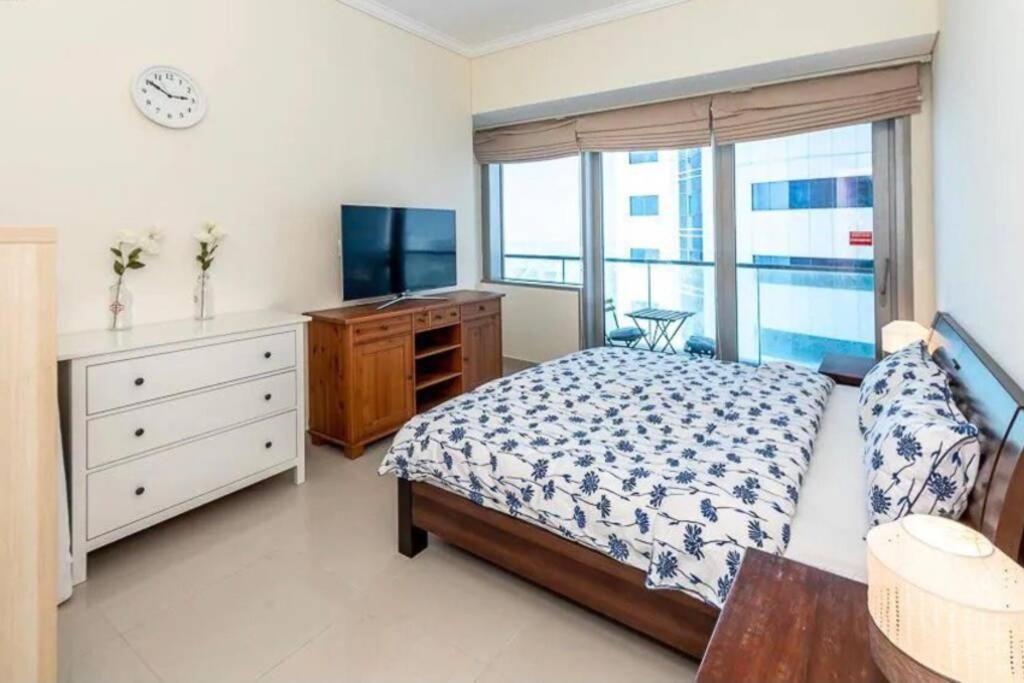 Apartment Sea View Apartment! Perfect For Family Vacation! Dubai