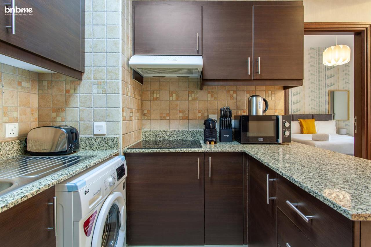 Bnbmehomes - La Fontana Apartment Dubai