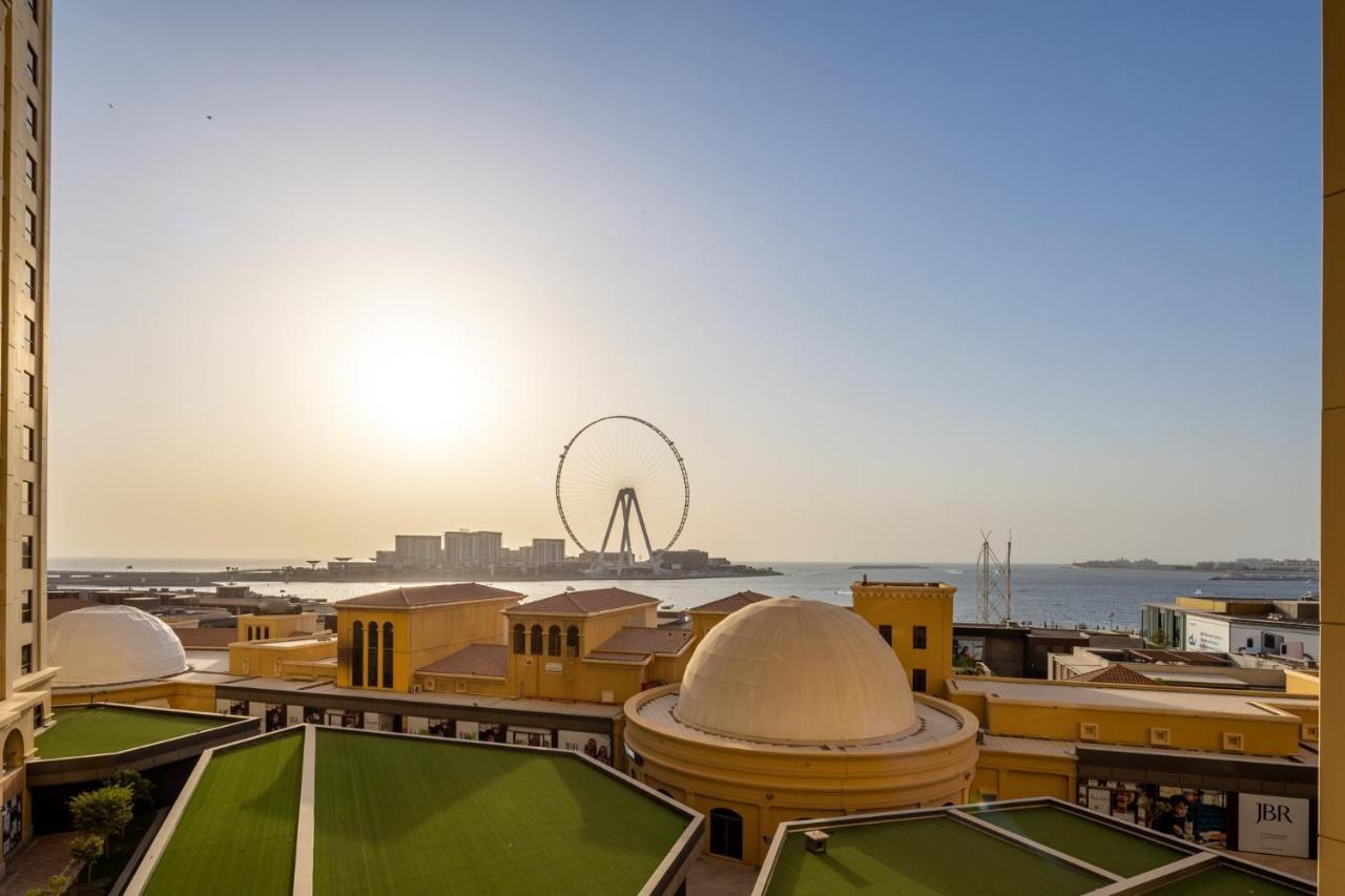 Frank Porter - Rimal 3 Apartment Dubai