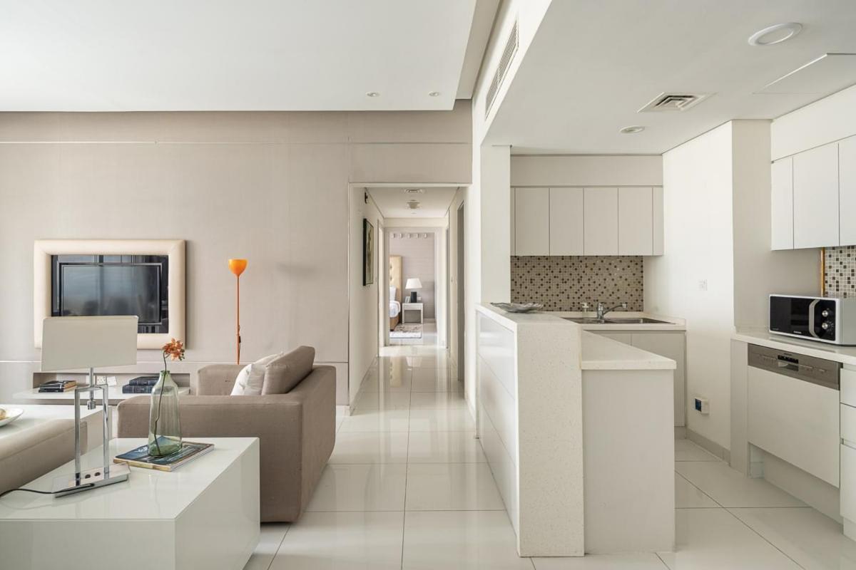 Frank Porter - Damac Voleo * Dubai