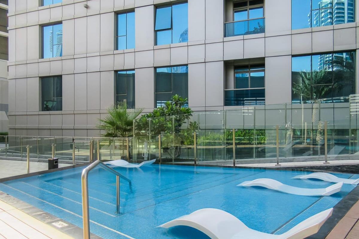 Frank Porter - Damac Voleo Apartment *