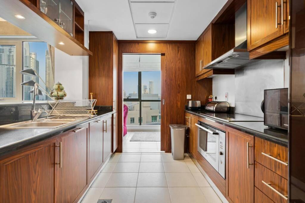 Spectacular Burj & Fountain View - Luxurious 3 Bedrooms & Maids - The Residences Apartment