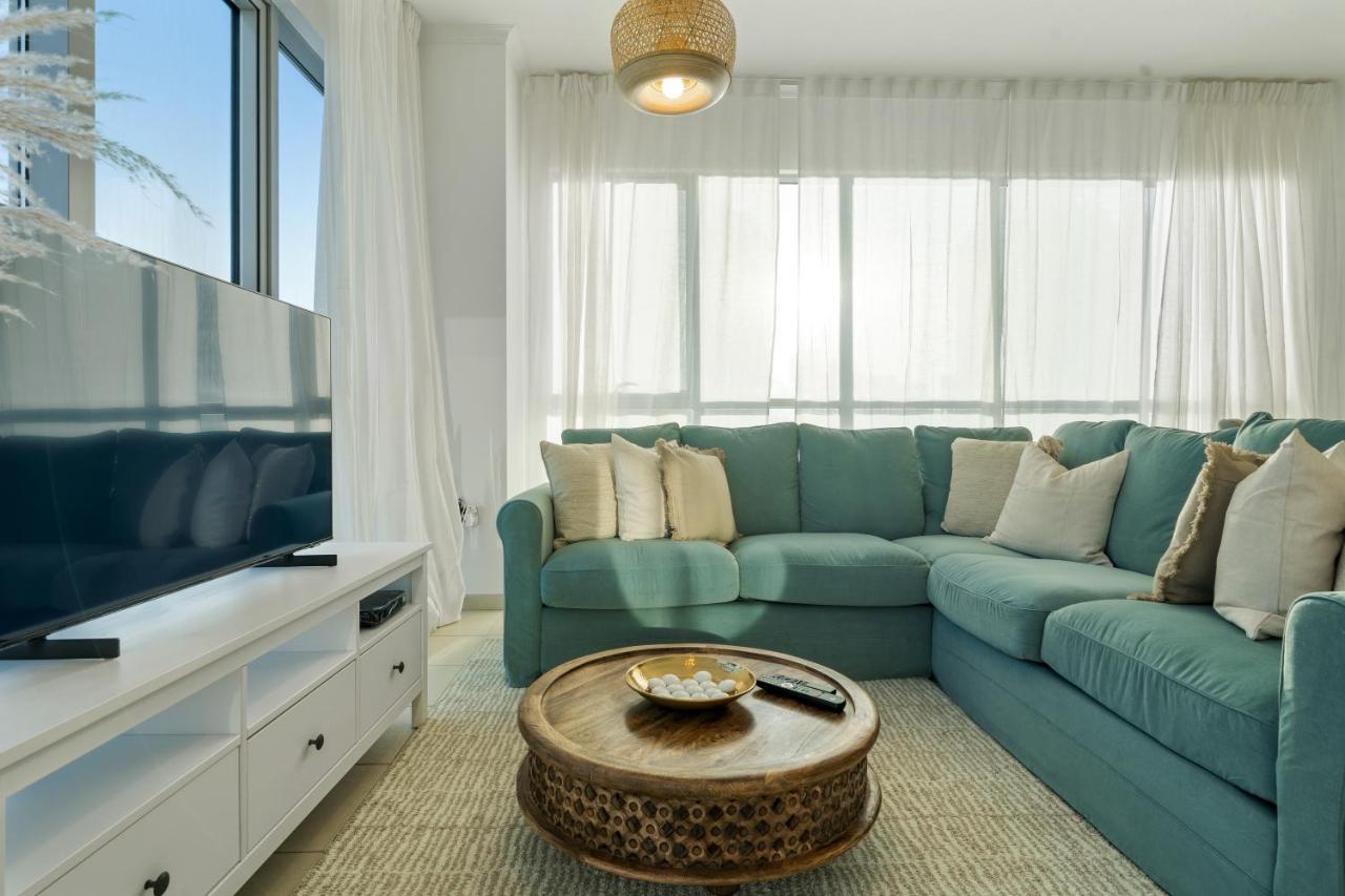 Chic And Zen Apartment, Near Burj Khalifa Tower Apartment *