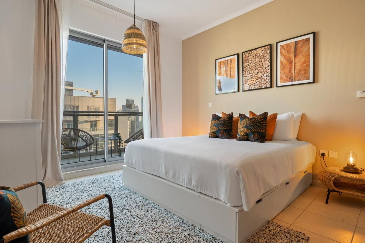 Chic And Zen Apartment, Near Burj Khalifa Tower Apartment *