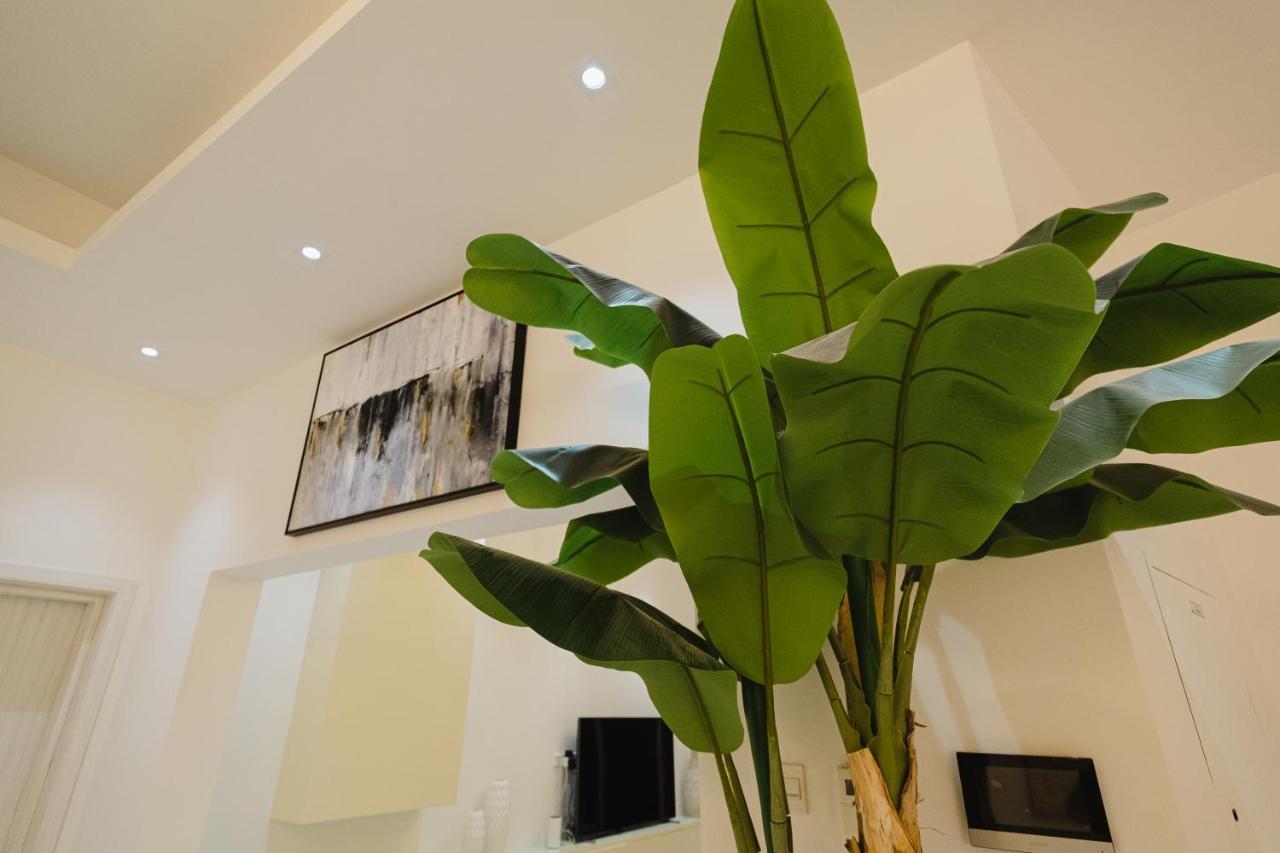 Villa Luxury Modern White On Island 9,500 Sqft