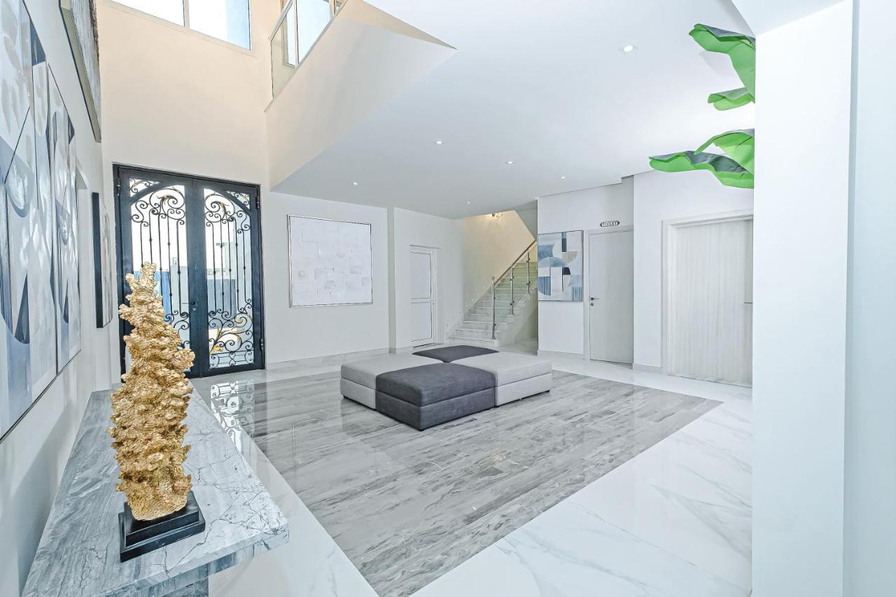 Luxury Modern White On Island 9,500 Sqft * Dubai