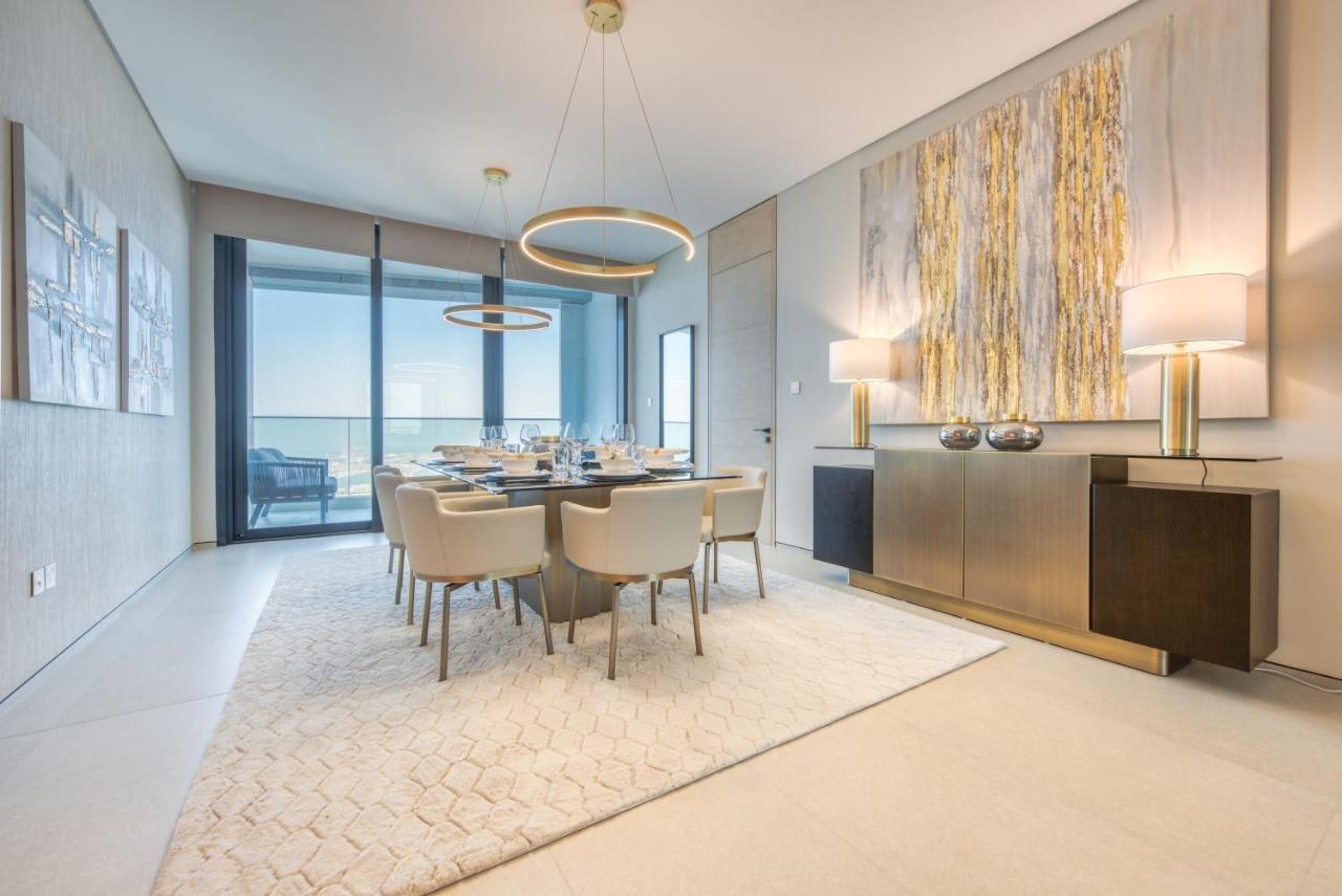Apartment Maison Privee - Exclusive 4br And Maid Beachfront W Front-row Sea Views At Address Jbr *