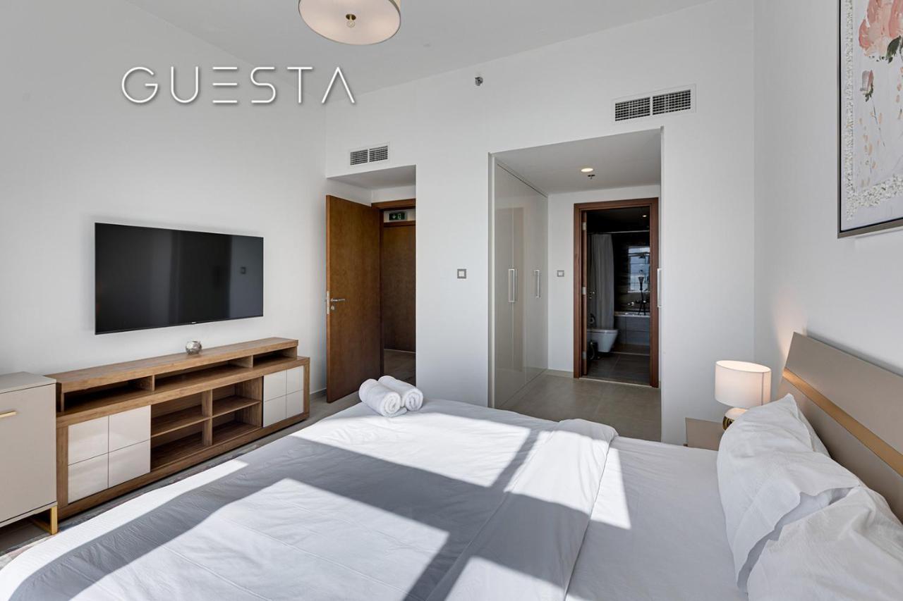Apartment Azizi Mina The Palm, Free And Pool Access Dubai