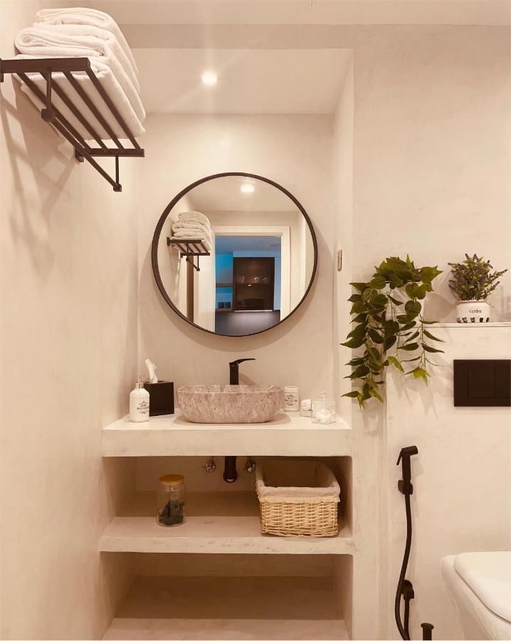 Apartment Luxury On The Metro Facing Marina Dubai