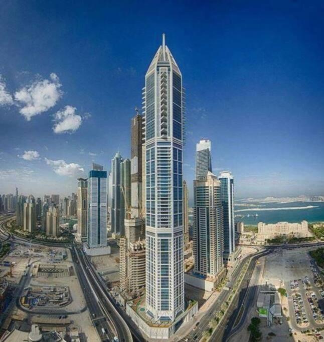 Highrise On The 74th Floor Dubai