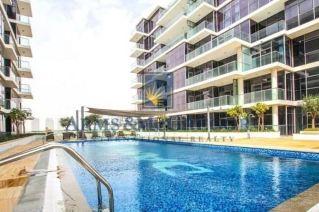 Lovely Studio In Damac Hills Next To The Main Gate