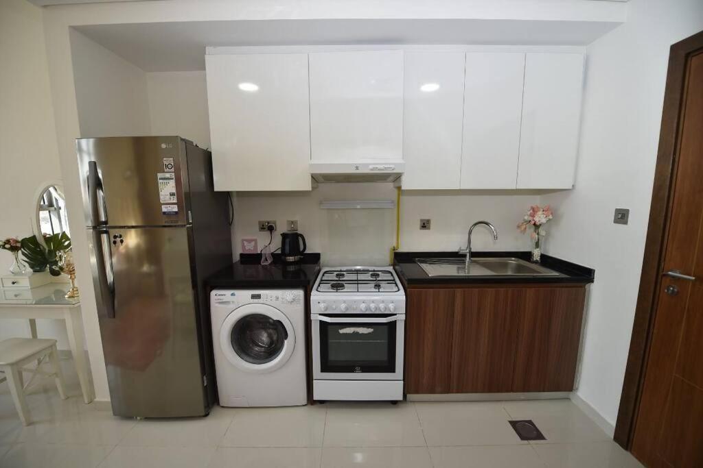 Apartment Lovely Studio In Damac Hills Next To The Main Gate *