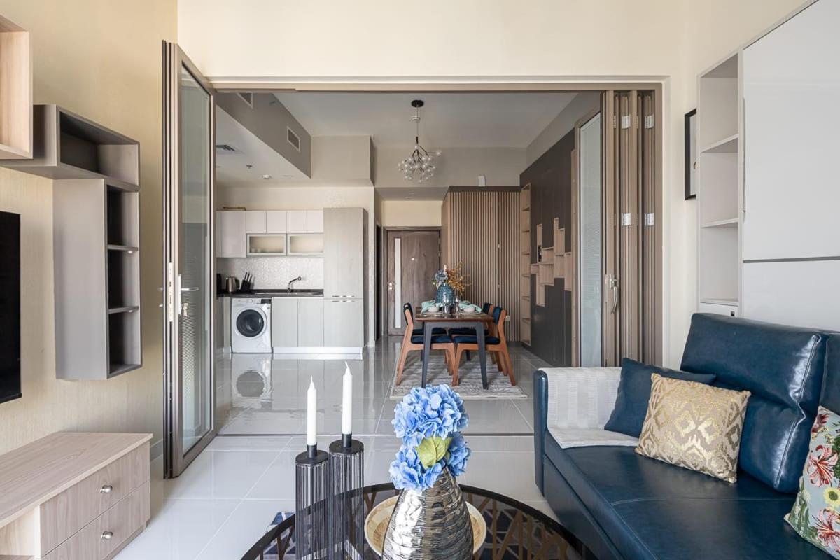 Frank Porter - Miraclz By Danube Properties Apartment *