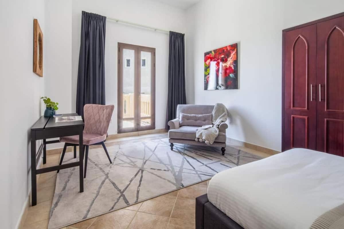 Apartment Cool And Spacious In Fabulous Location