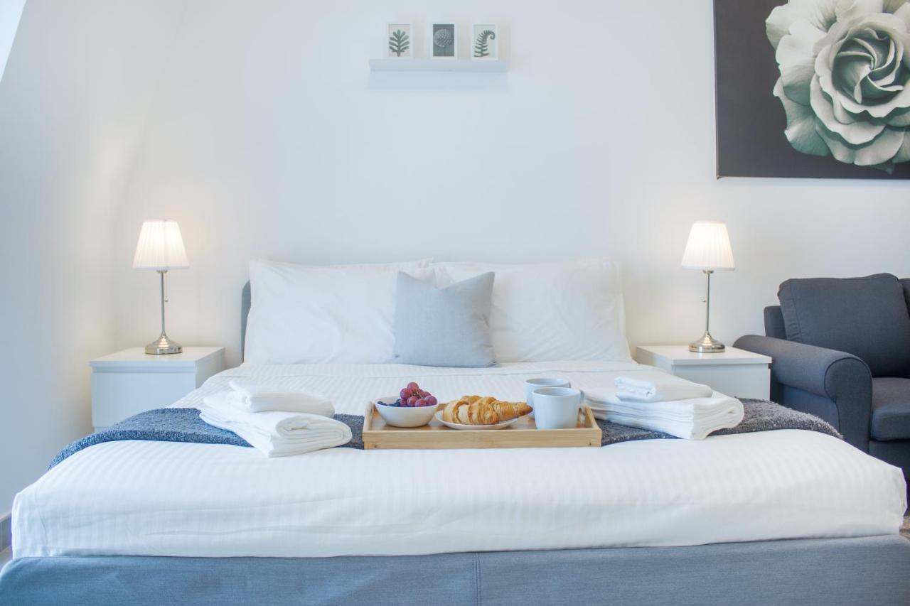 Luxe Studio Near Discovery Gardens Metro Station Apartment Dubai