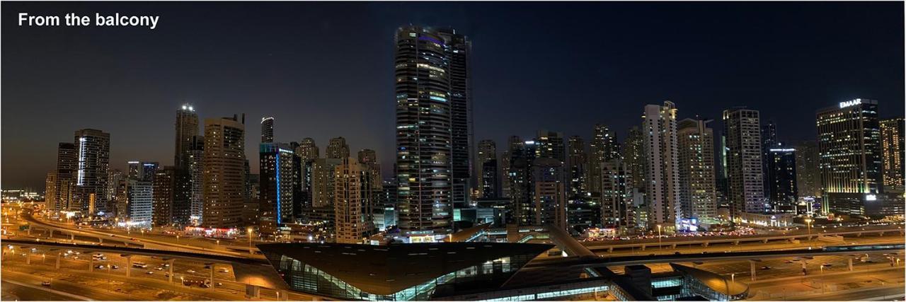 Luxury On The Metro Facing Marina Apartment Dubai