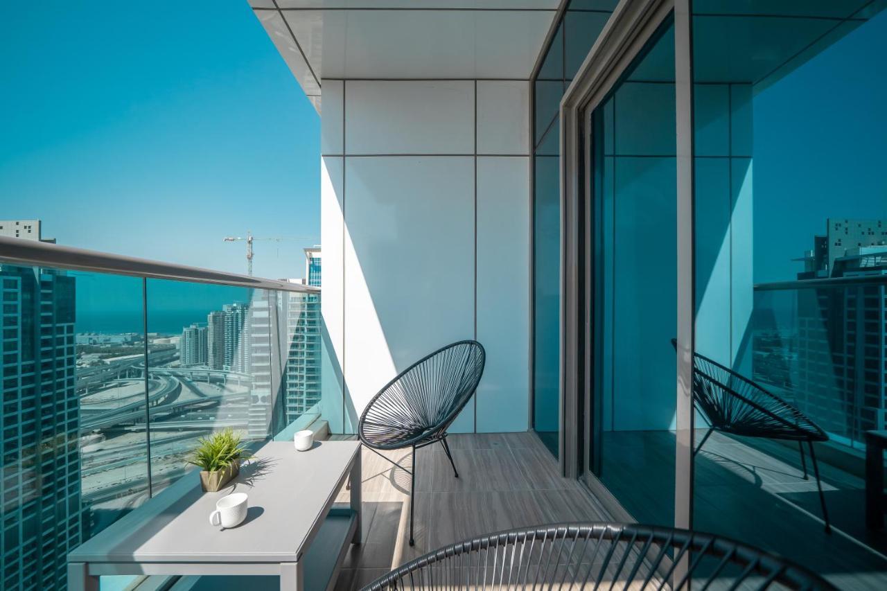Luton - Modern & View 1br , Mbl Residence, Jumeirah Towers *