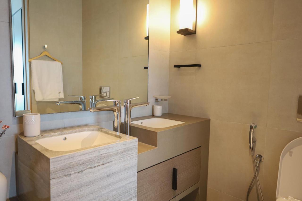 2 Bed The Beach By Address Residential Apartment *