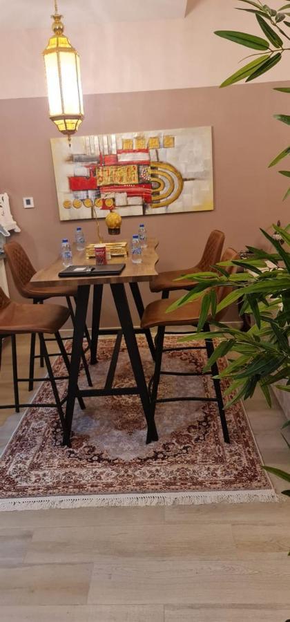 Apartment Lovely 1 Bedroom In The Heart Of *