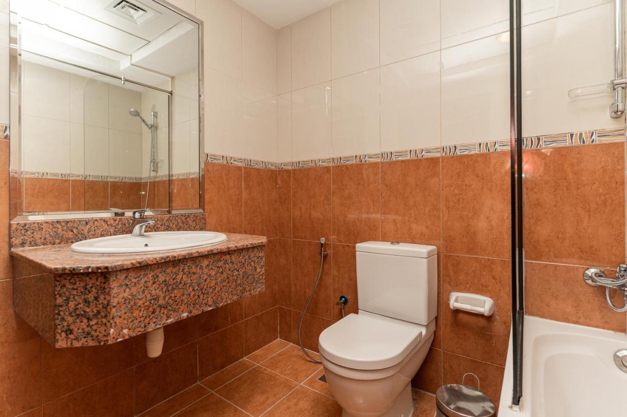 Apartment Rh- Modern Urban Oasis, Spacious 02rb Near Mall Of Emirates Dubai