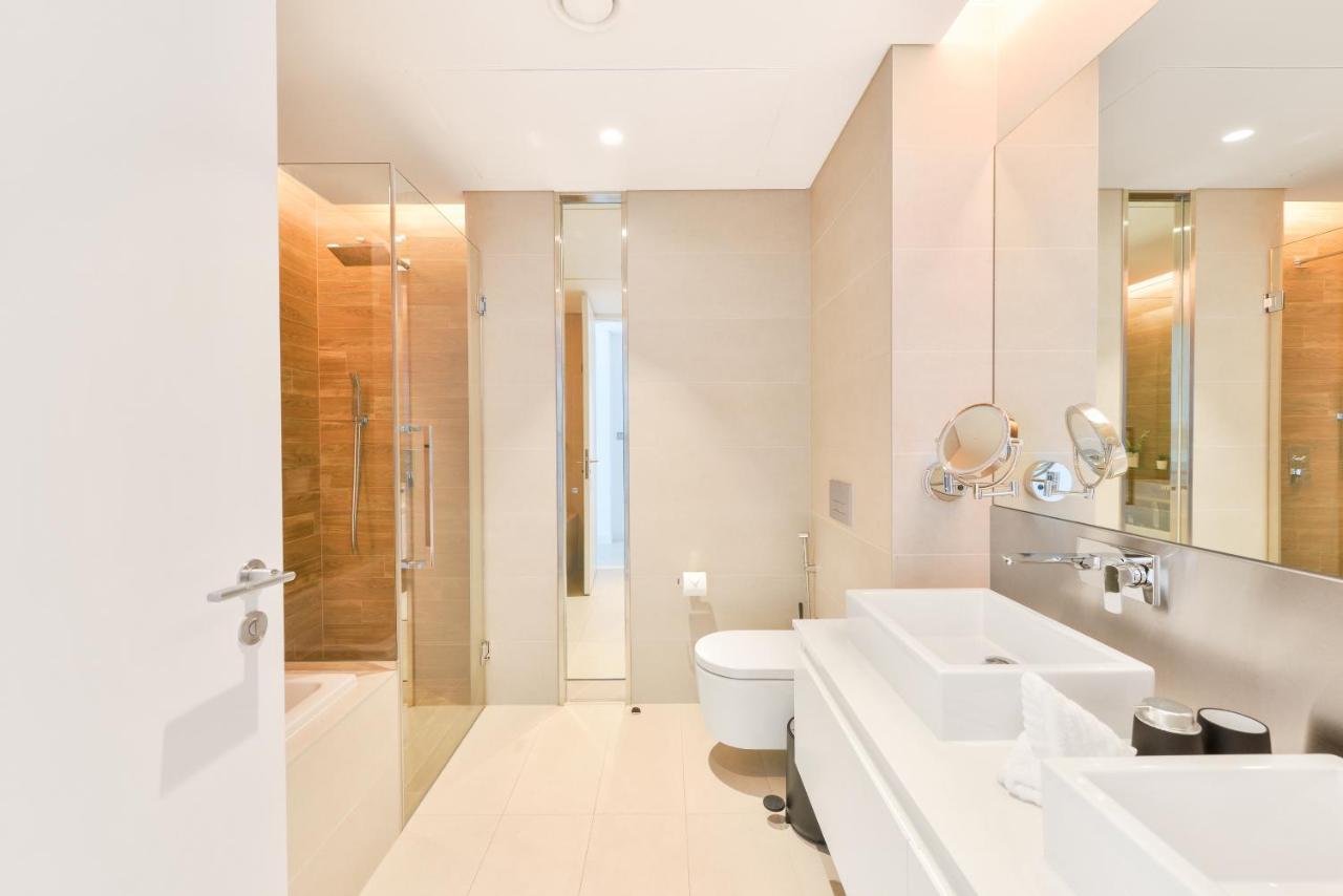 Apartment Lavish & Equipped Oceanfront 2 Bedroom Facing Ain Dubai