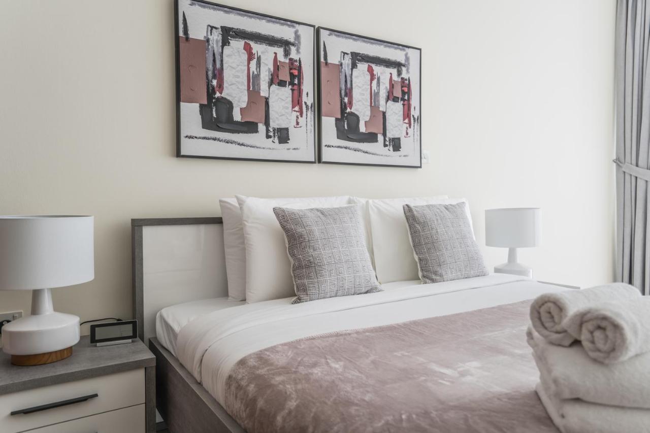 Higuests - Luxury In The Iconic Park Towers *
