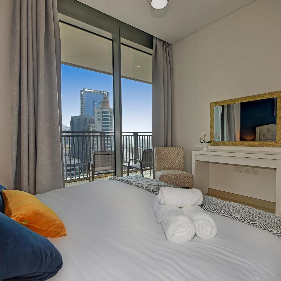 Beachwalk Luxury 2br With Infinity Pool And Views - Marina Jbr * Dubai