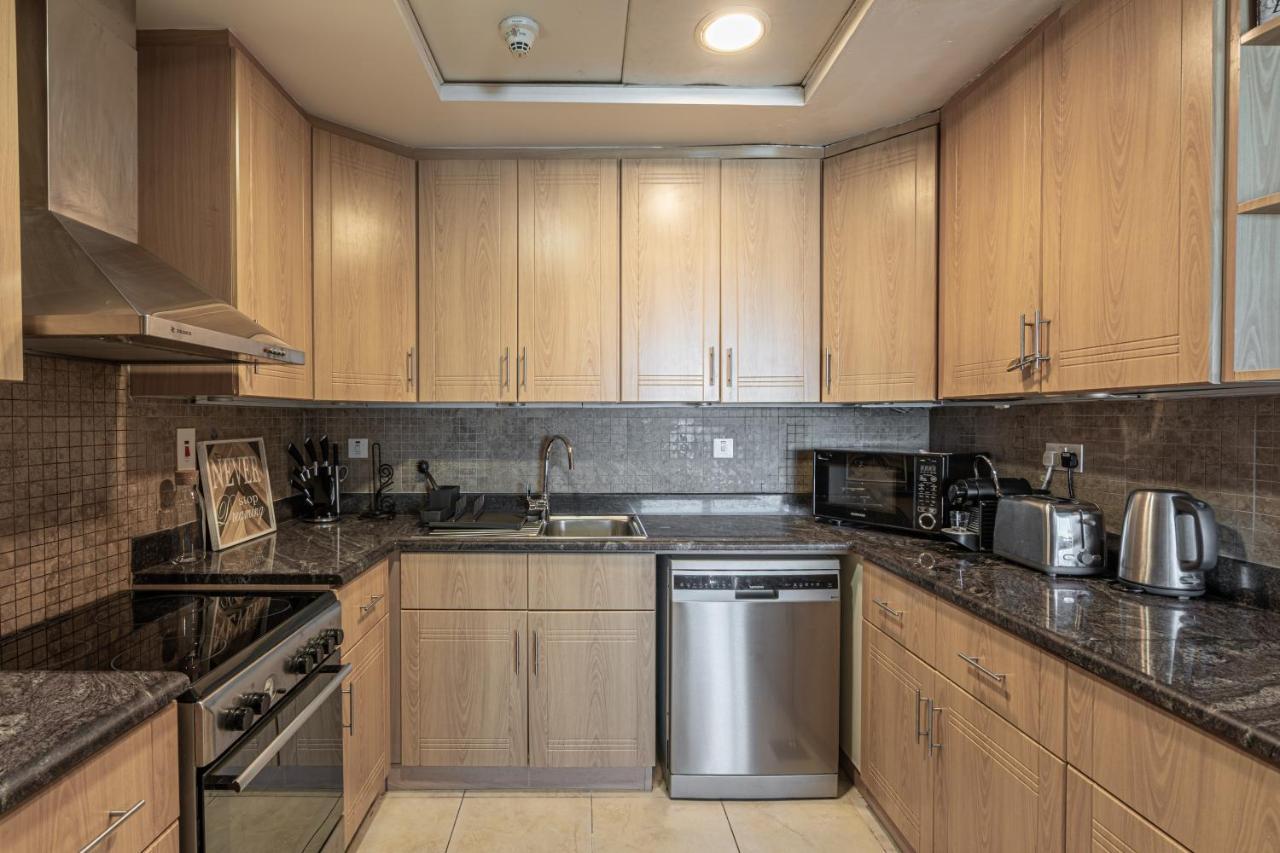 Higuests - Spacious Close To Marina Walk