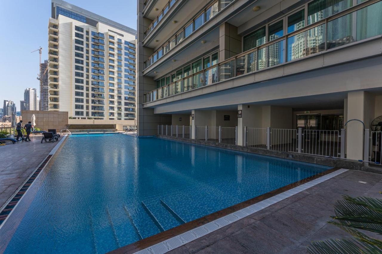 Higuests - Royal 2br With Balcony Near Burj Khalifa Apartment *