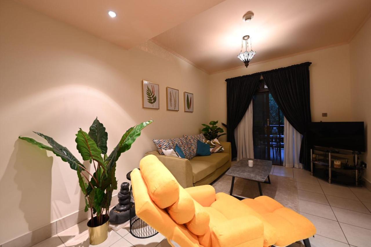 Apartment Newly Furnished. Cozy Apartment. Quite Location. *