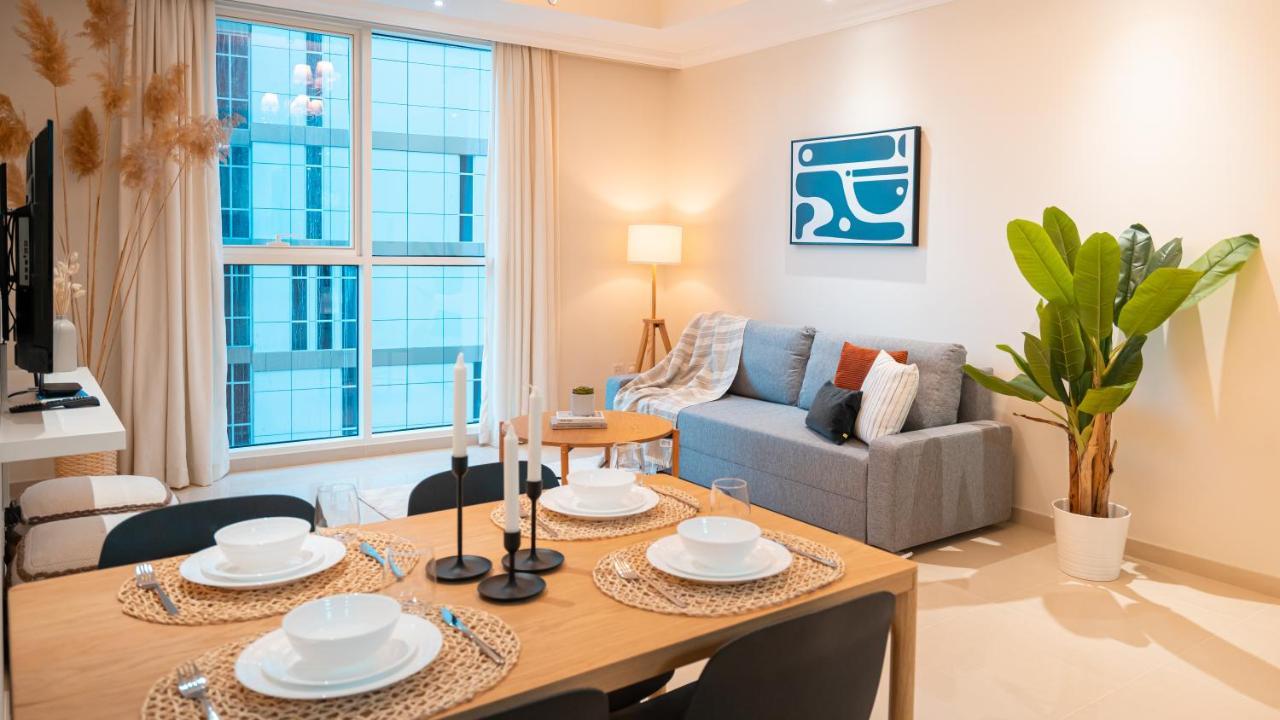 Apartment Superb Furnished 1Br Apt Near Dubai Mall Burj Khalifa *