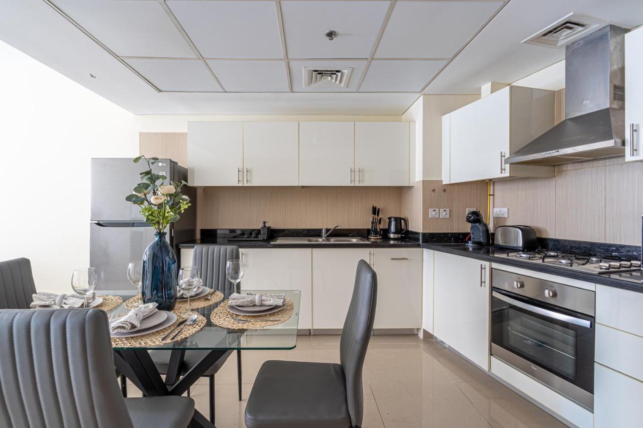 Higuests - Luxury In The Iconic Park Towers Dubai