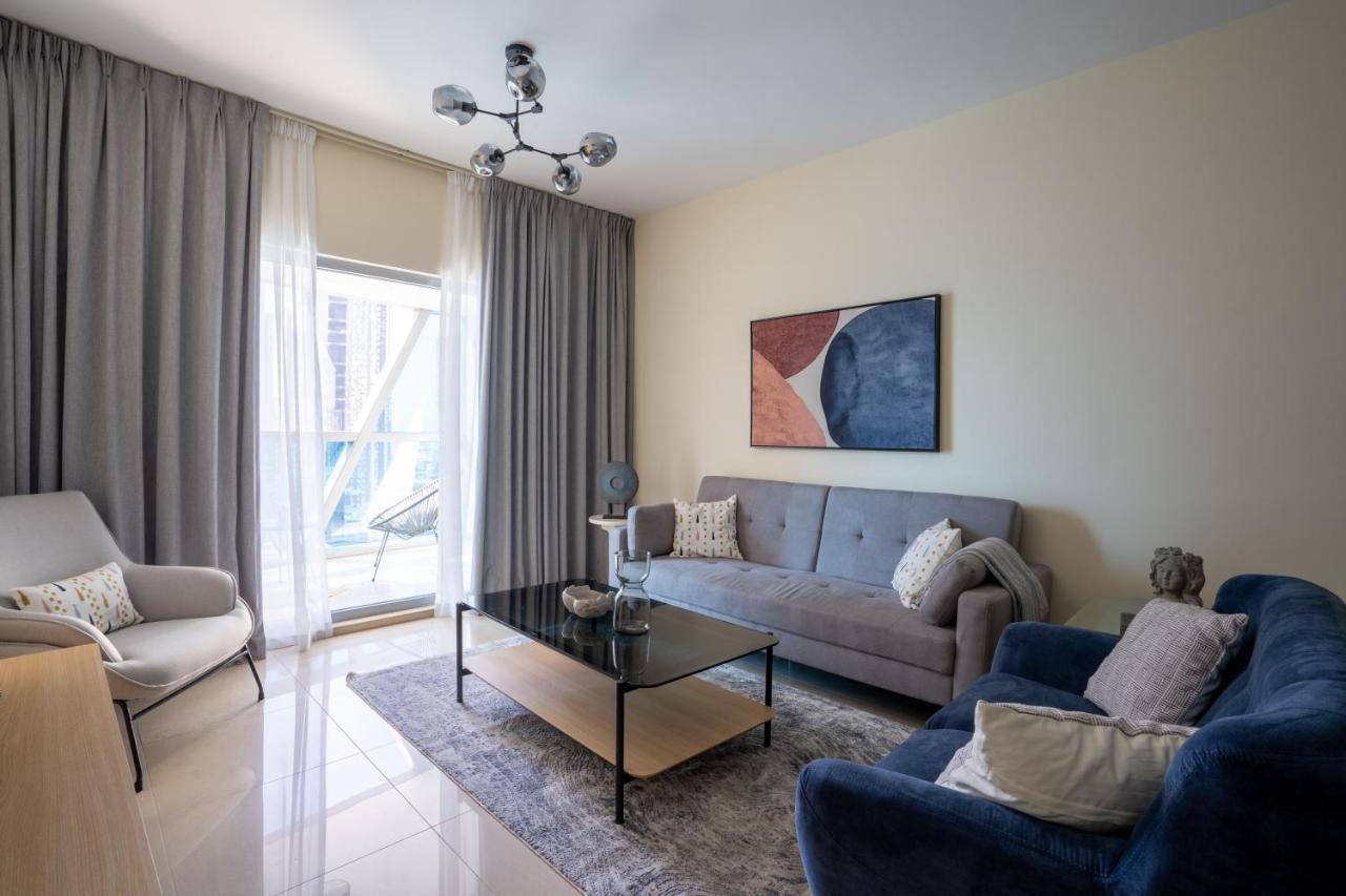Higuests - Luxury In The Iconic Park Towers Dubai