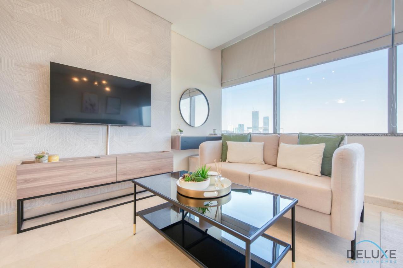 Apartment Great Value Stylish With Pool & Stunning Views By Deluxe Homes Dubai