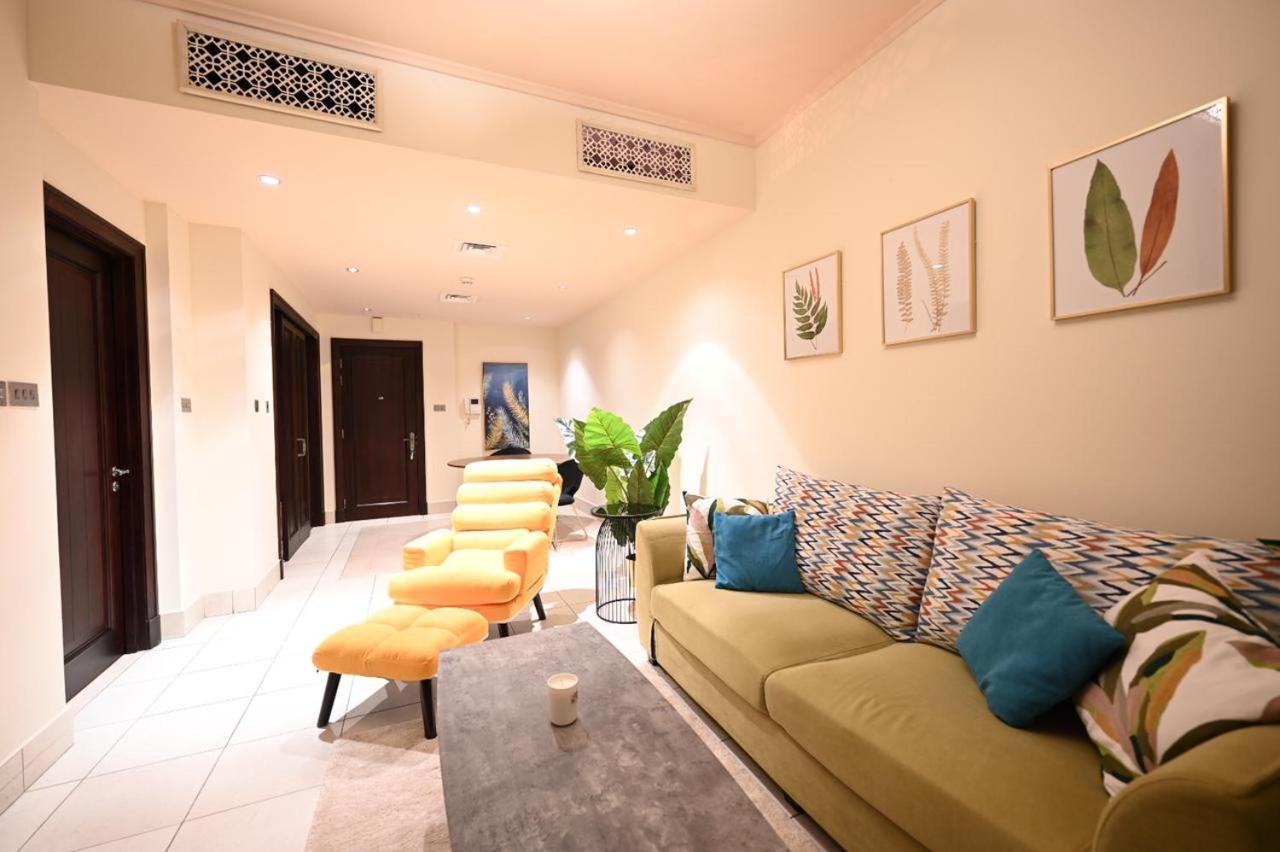 Newly Furnished. Cozy Apartment. Quite Location. Apartment *