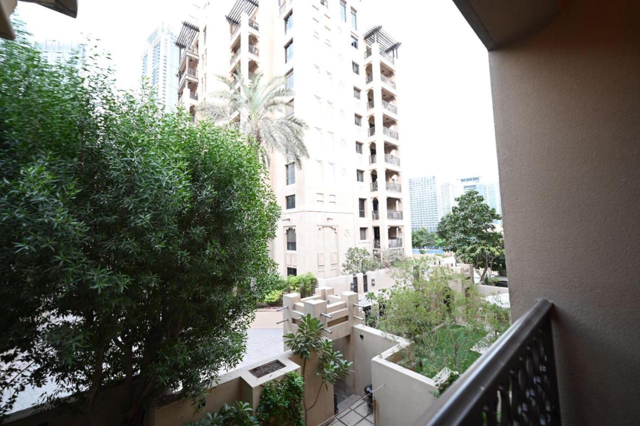 Newly Furnished. Cozy Apartment. Quite Location. Apartment