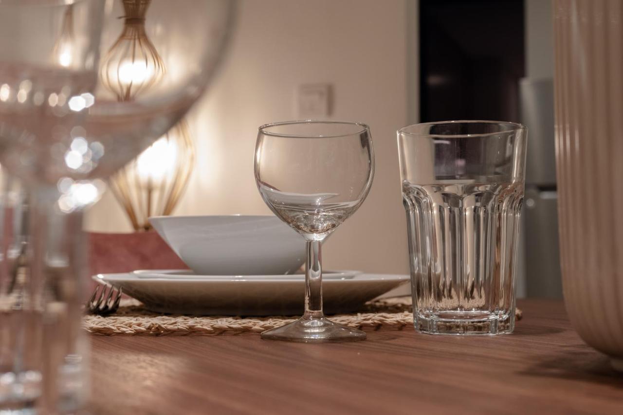 Apartment Eden's Homes & - 52-42 Emaar Dubai