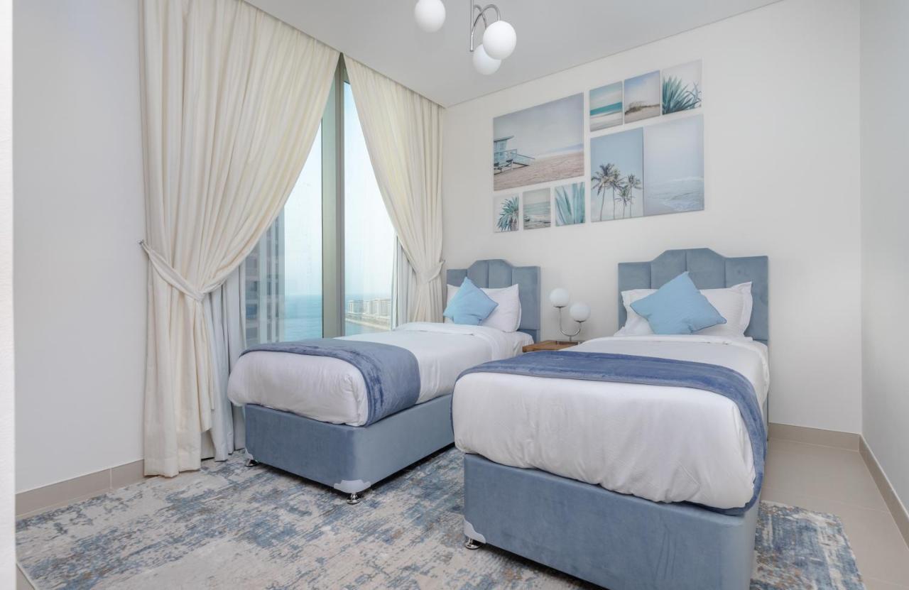 Eden's Homes & - 52-42 Emaar Apartment