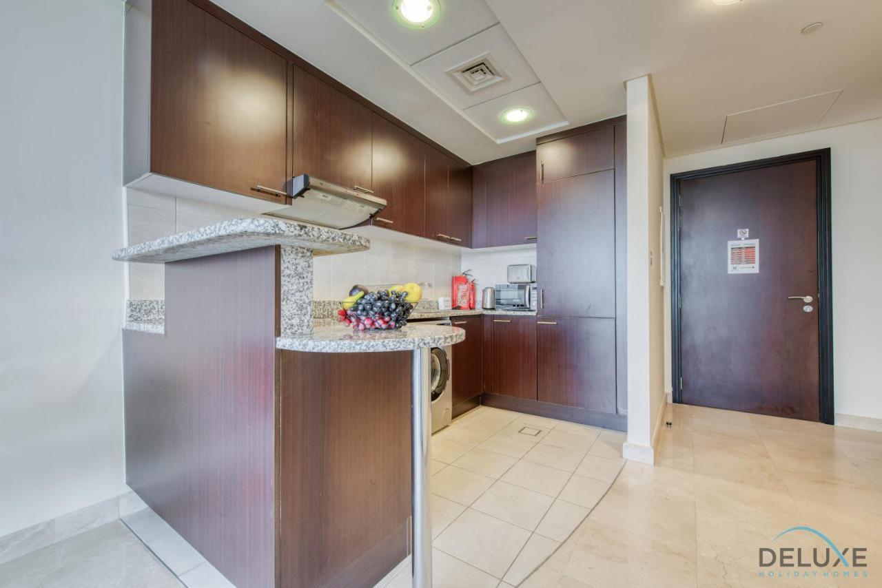 Apartment Oceanic At Sky Gardens Difc By Deluxe Homes *