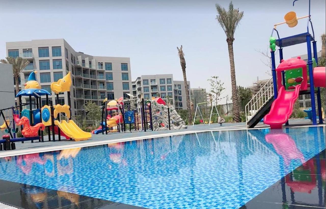 Elite Lux Homes - Cozy & Stylish 1 Bedroom With Huge Pools & World Class Gym Apartment Dubai