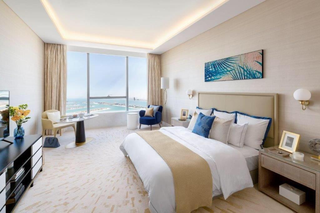 Hvr The Palm Apartment *